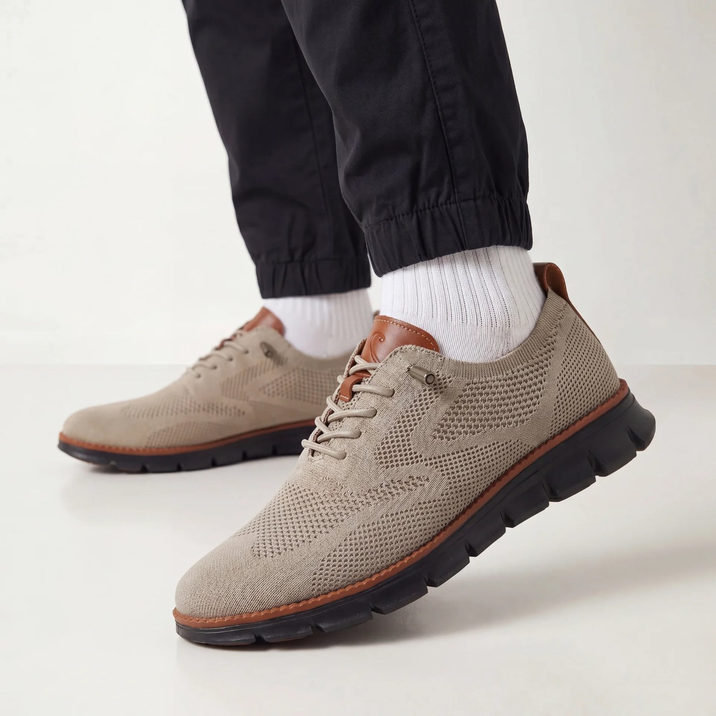 נעלי Blackout - מהדורה מוגבלת 